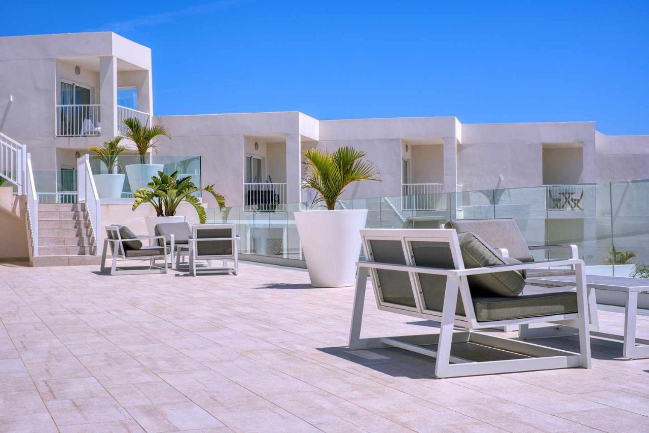 Luminosa Vivienda Vacacional Con Vista A La Piscina 科斯塔特吉塞 外观 照片